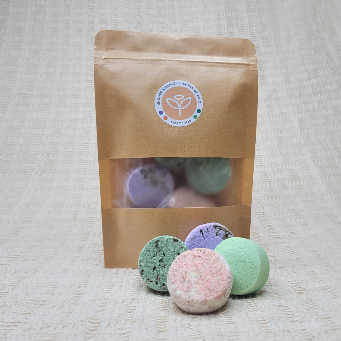 Shower Steamer Aromaterapêuticos - Aromas Sortidos (Lavanda & Camomila; Capim-Limão; Baunilha & Bergamota; e Menta) - Imagem 2