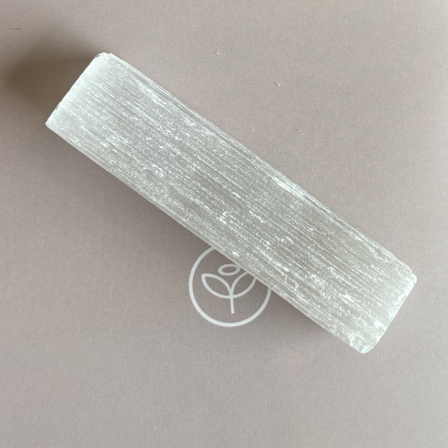 Bastão de Selenita 7cm - Limpeza e Purificação Energética. - Imagem 3